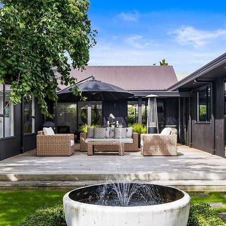 Black Luxury Lodge Blenheim Extérieur photo